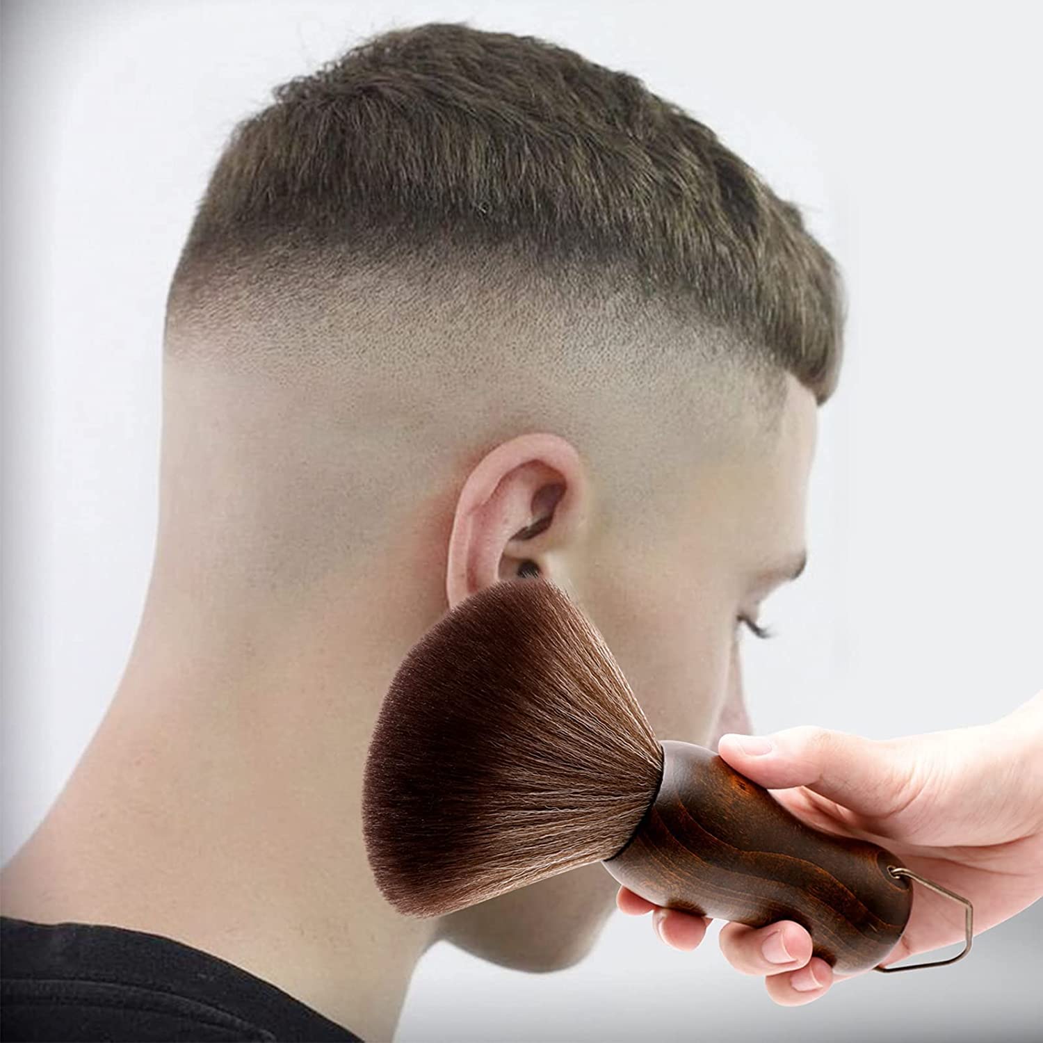 فرشاة منفضة الرقبة الحلاق بمقب - مراجعة Neck Duster Brush Barber Salon وسعره